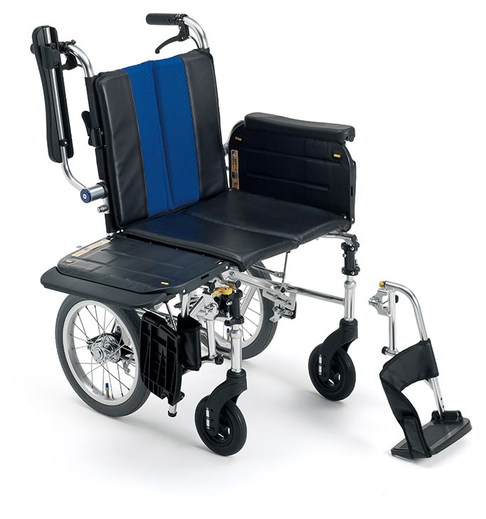 車椅子 自走式車椅子 折りたたみ 背折れ 車いす モジュールタイプ チェックオレンジ マキテック SMK50-4243COの通販はau PAY  マーケット - ぎおん - 介護・福祉